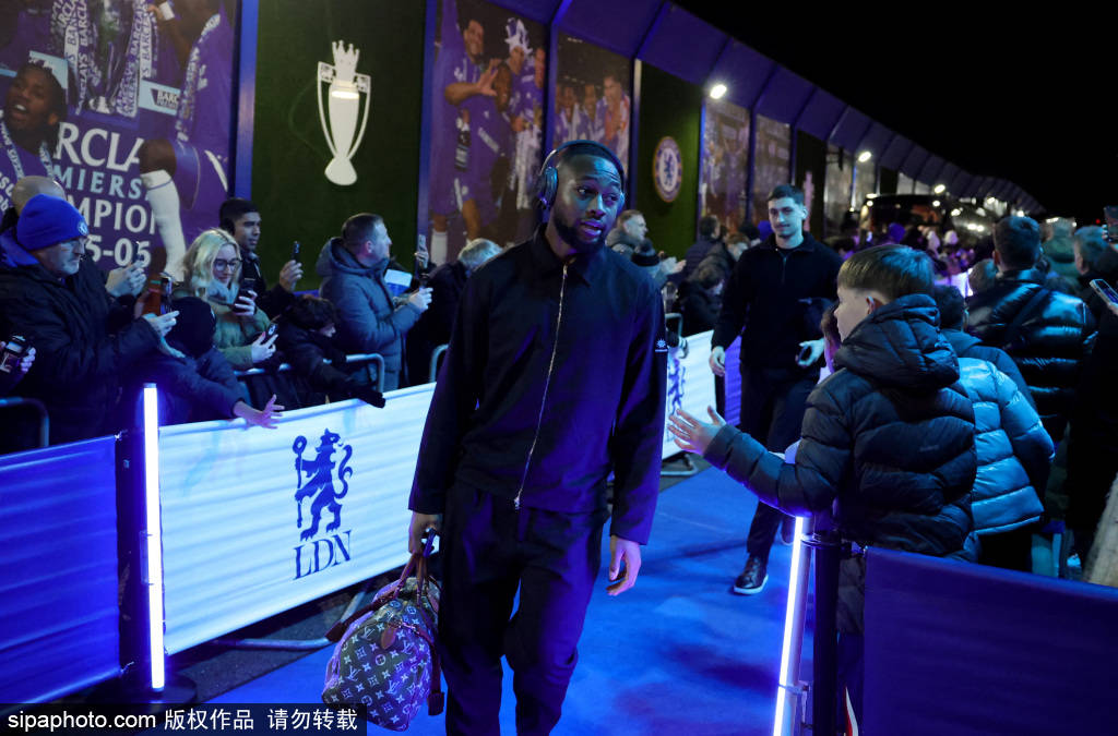 拒绝欧冠邀约的罗森尼尔，为何接受了切尔西的召唤？